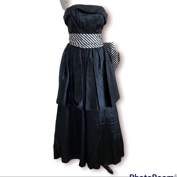 Gunne Sax Dresses & Skirts - Vintage 1980s Gunne Sax formal prom dress strapless black white bow 3